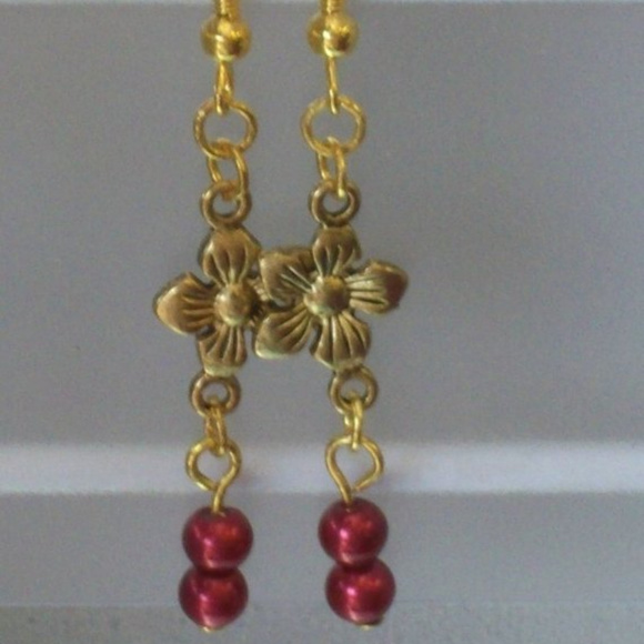Red and Gold dangle Earrings ...  GE-11 - Picture 4 of 5